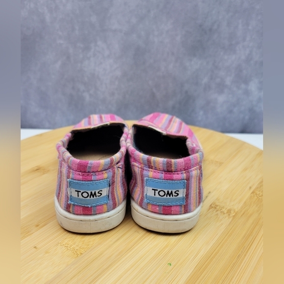Tom's Avalon Raspberry Striped Girl Slip On Shoes Size 13 - Picture 4 of 10